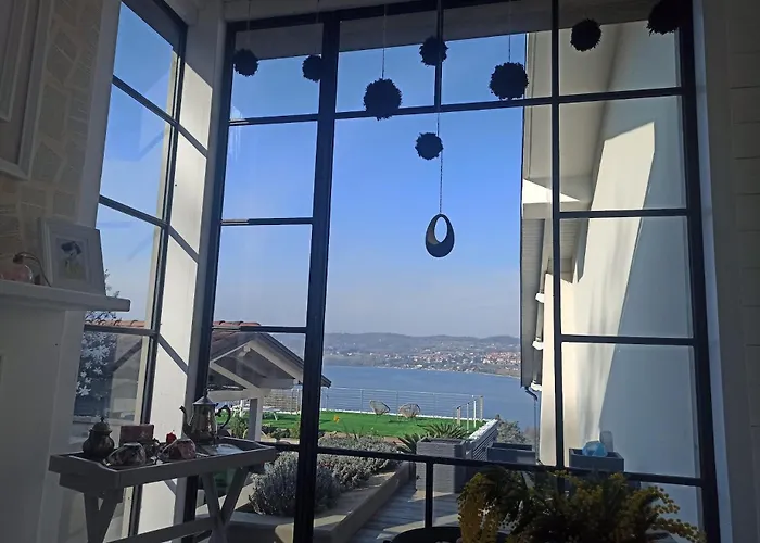 The Lake House